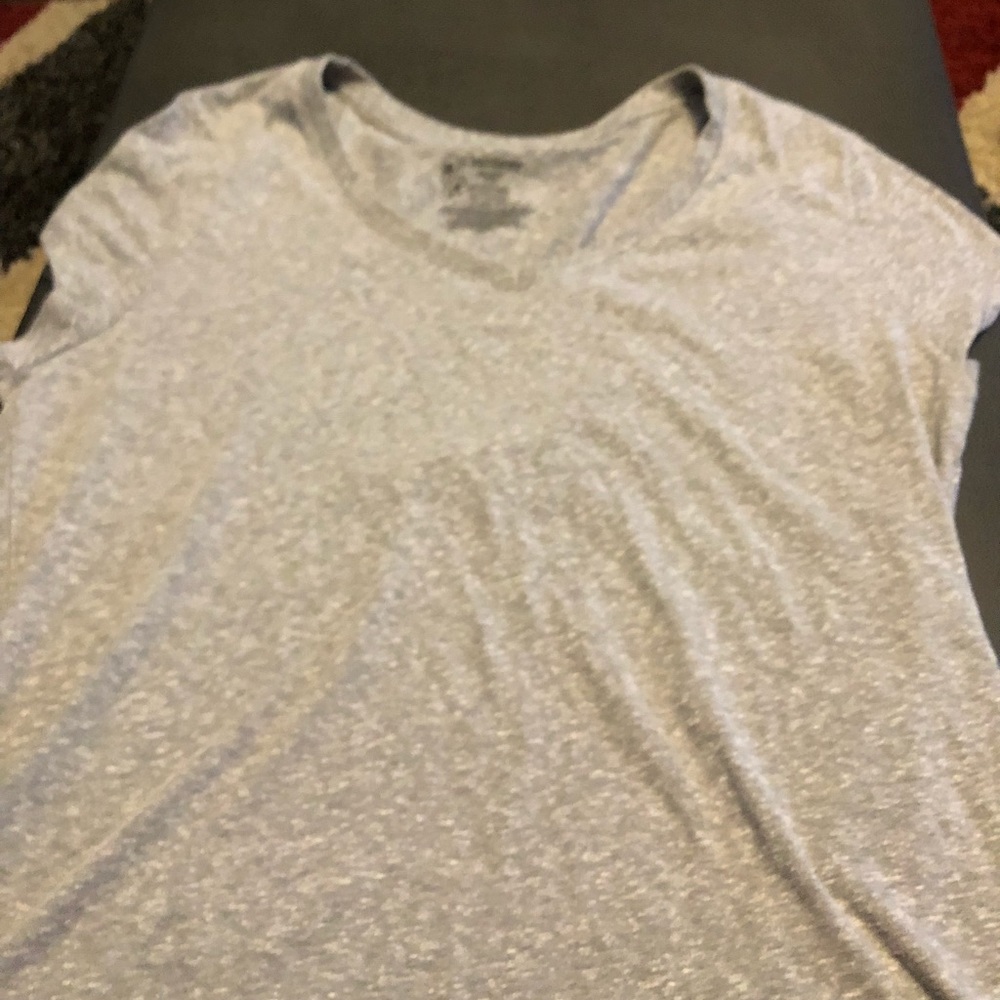 Gray t shirt